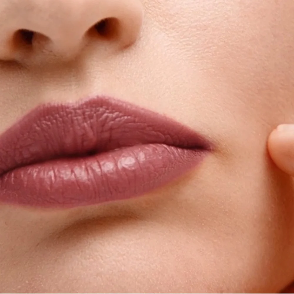 Westman Atelier hydrating matte